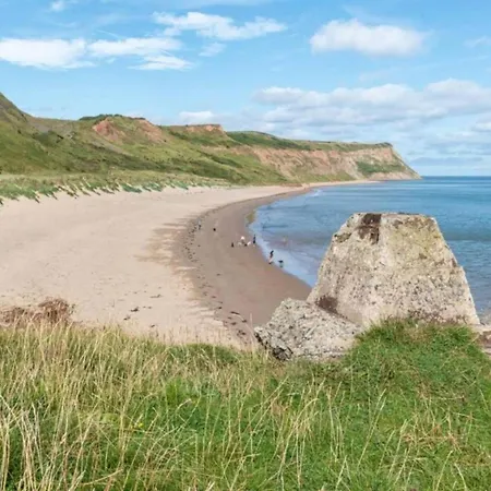 Apartment Cove Hideaway 1bhk 10 In Skinningrove